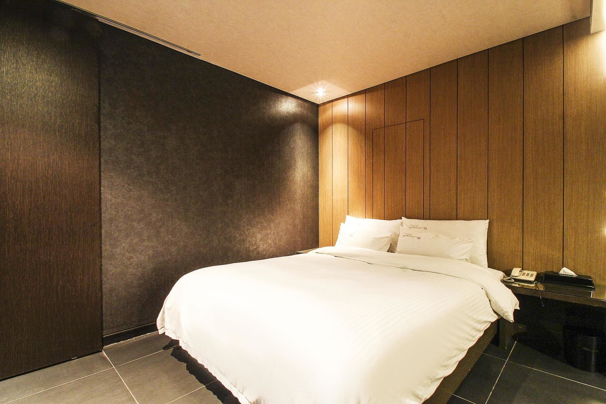 Haeundae Yeoubi Hotel Busan Exterior photo